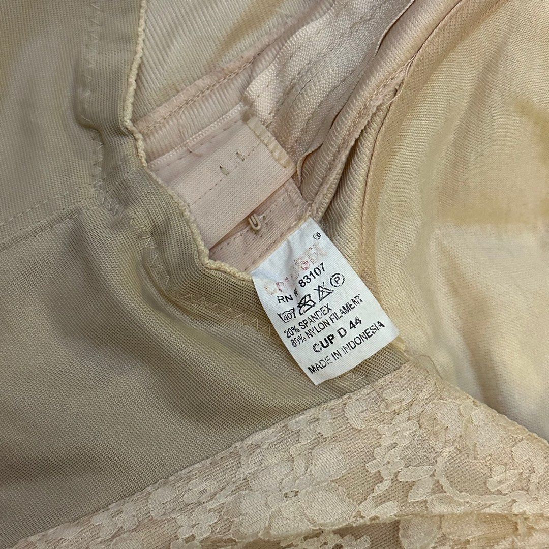 Nude Corset Plus Size (Category: Undergarments & Loungewear) located in Manila. Submitted by peachythriftsph (Listing ID 1263603196, Image 3). Description: Nude corset with boning, lace details, and front zipper Size: 44D.