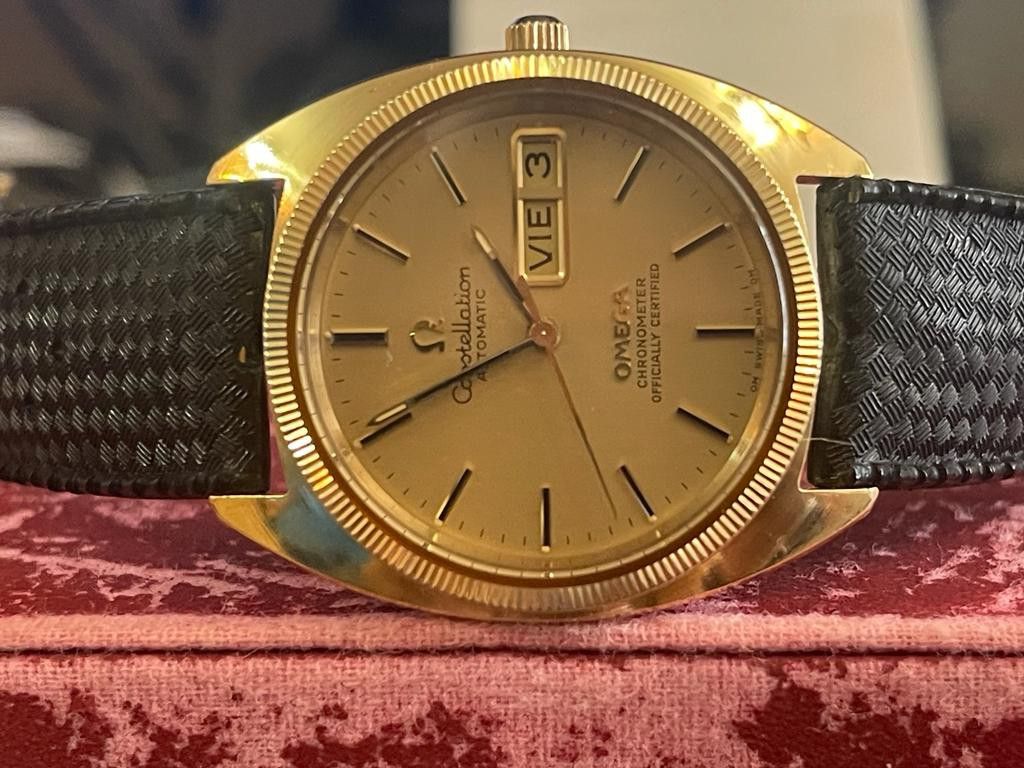 瑞士Omega Constellation Day Date 18K Gold (35mm), 名牌, 手錶