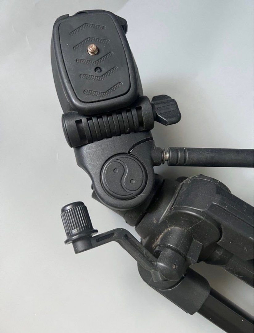 Original BENRO T600EX Photo & Video Camera Tripod from Henry's