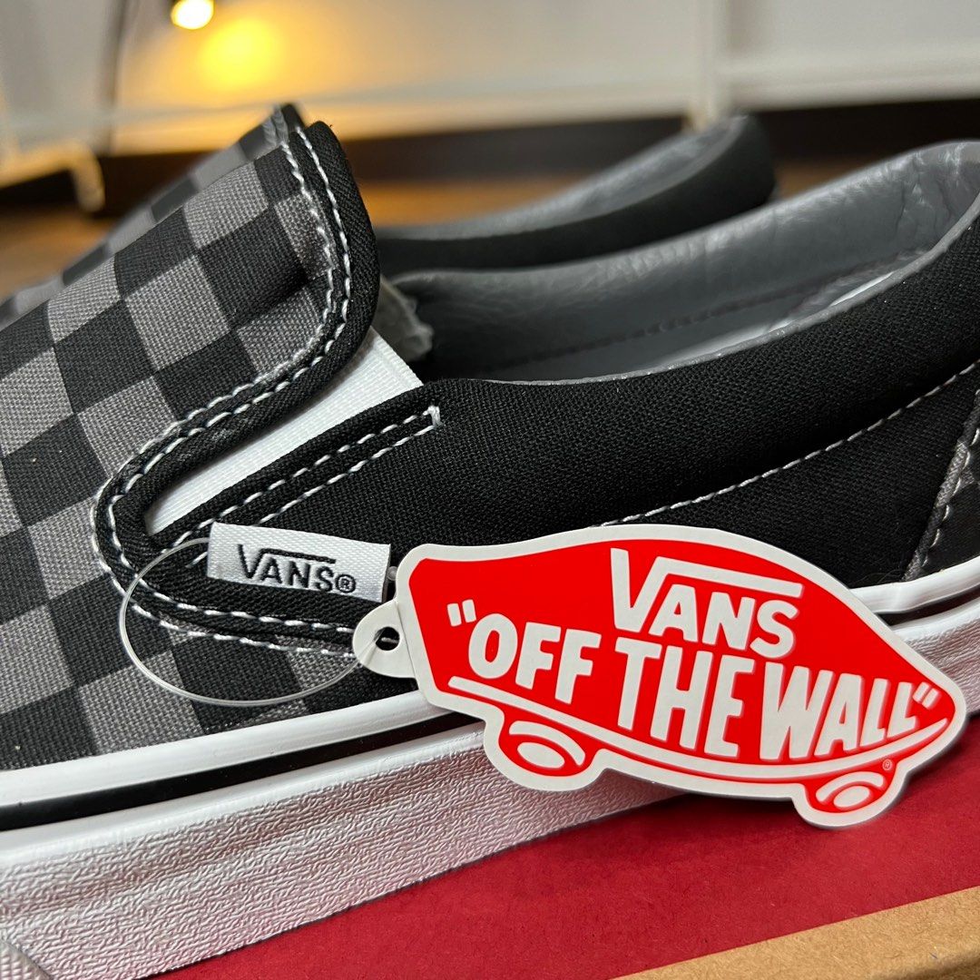 Vans slip online on black grey