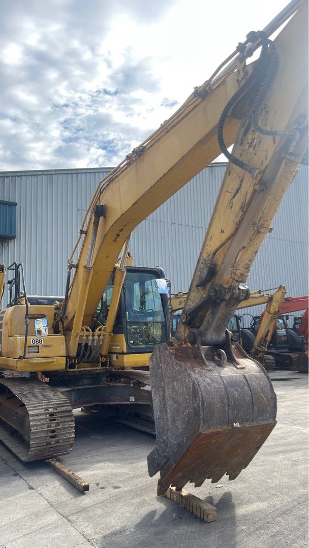 PC200-10 Backhoe Japan Surplus, Special Vehicles, Heavy Vehicles on ...