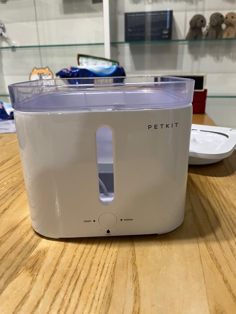 Pet kit 竉物飲水機, 寵物用品, 寵物家品及其他 - Carousell