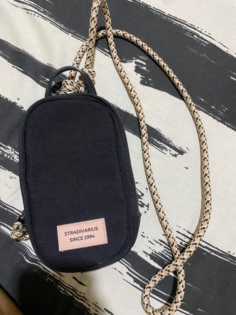 Stradivarius hotsell bandolera smartphone