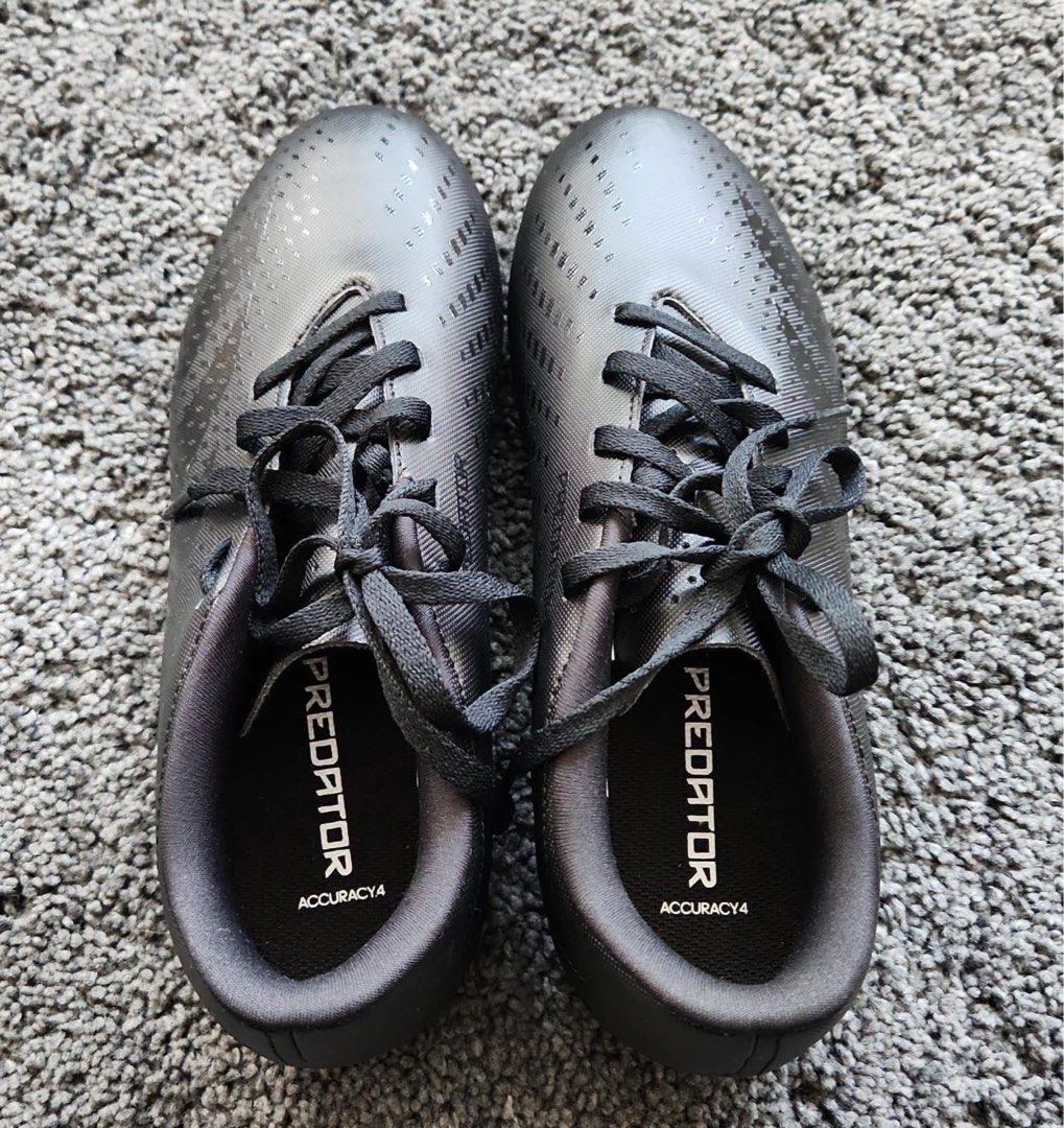 Adidas football online boots size 4.5