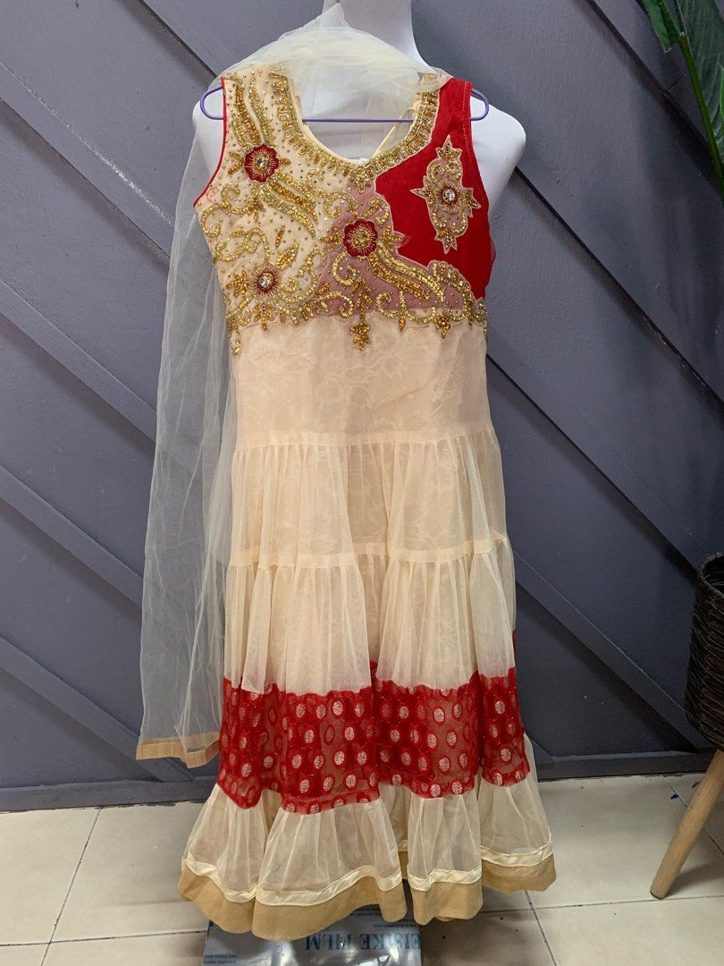 Pin by Pawanpreet Kaur on Punjabi suits | Wedding dresses for kids, Baby  photoshoot girl, Kids designer dresses