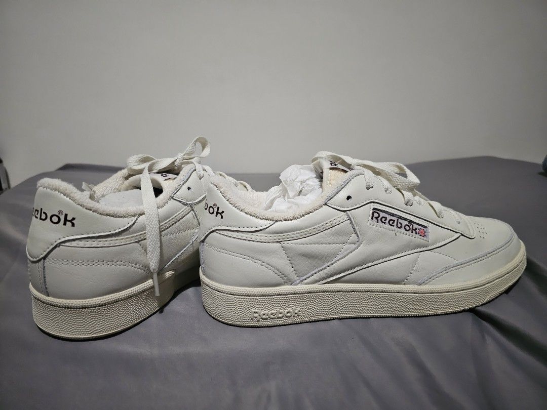Reebok club c 85 sales trainers vintage chalk meteor red