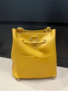 Tory Burch Women’s Emerson Patent Zip Shoulder Bag (Tuscan Yellow)