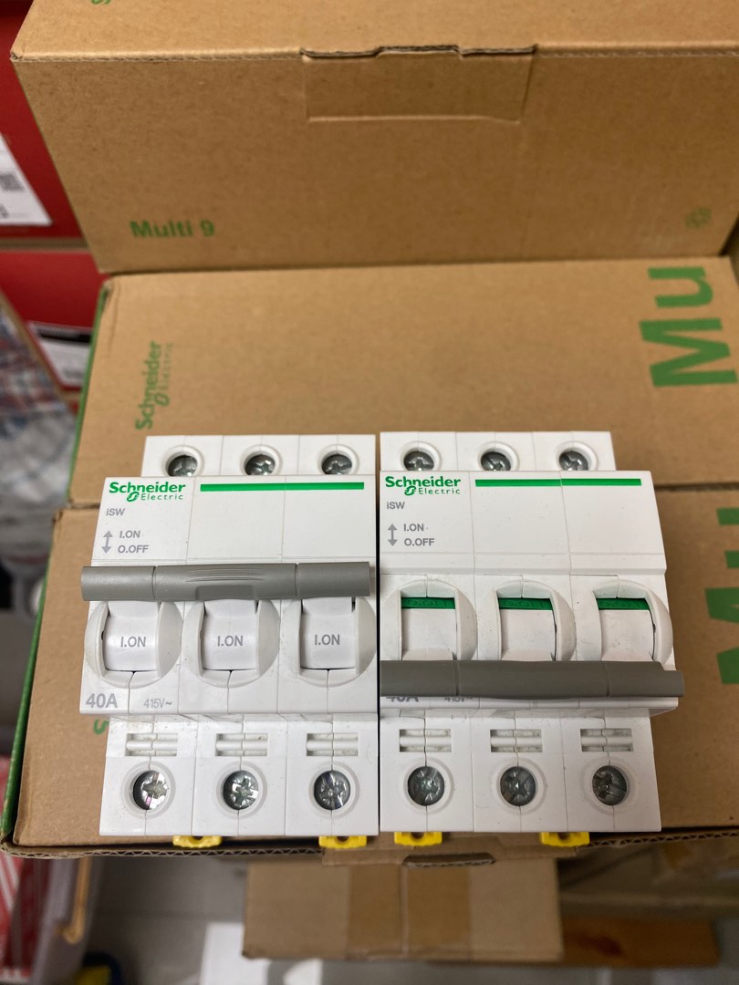 this 36 01 load distributor iSW-NA, 3P N, 40A, 400-415V AC