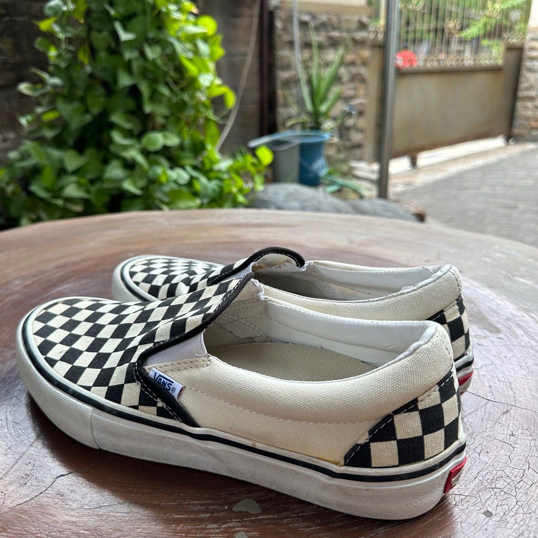 Vans slip shop on 43