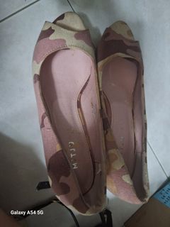 (Category: ) located in . Submitted by shoedlight (Listing ID 1263705885, Image 1). Description: .