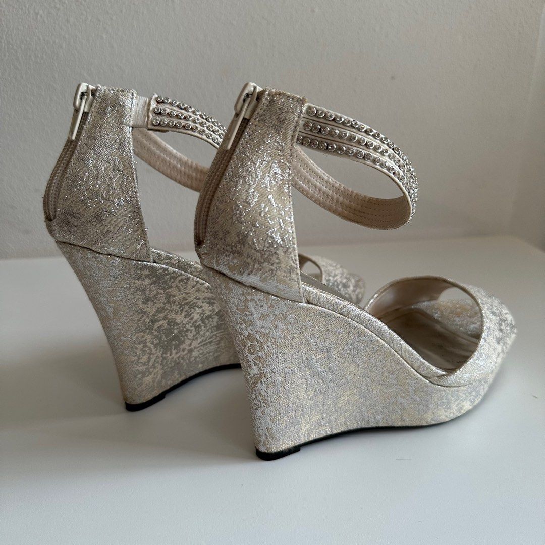 Formal wedges silver discount