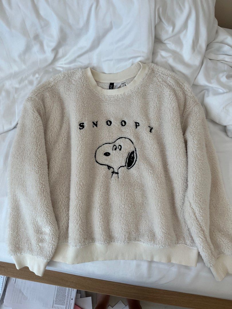Snoopy sweater