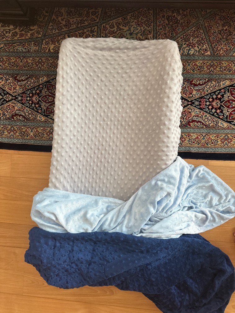 Summer infant Changing pad with three covers, Babies & Kids, Baby