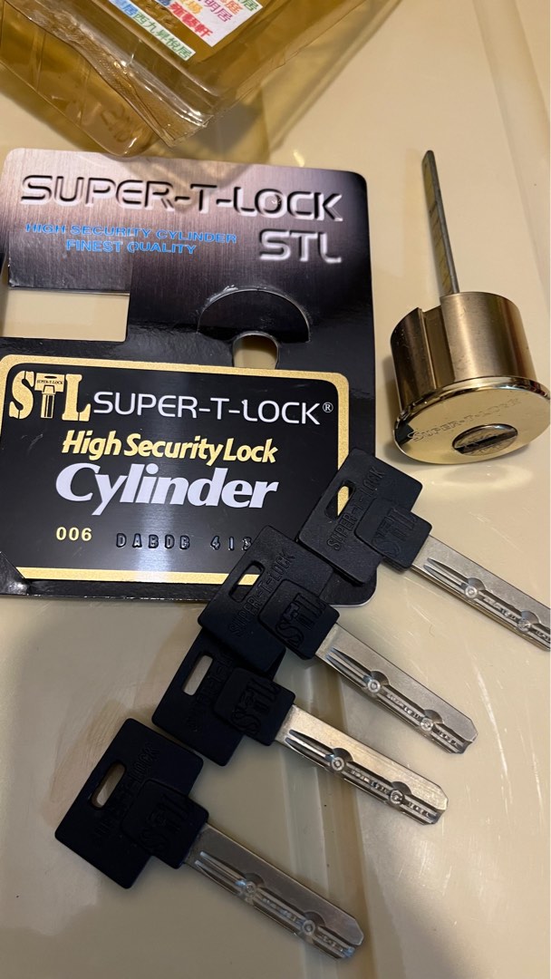 SUPER-T-LOCK, 傢俬&家居, 保安及門鎖, 門鎖、門、閘- Carousell Super-T-Lock, 傢俬&家居, 保安及門鎖, 門鎖、門、閘- Carousell