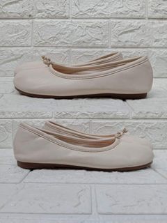 Tabi Flat