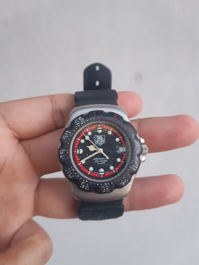 TAG HEUER FORMULA ONE MIDSIZE BOYSIZE QUARTZ SWISS WATCH