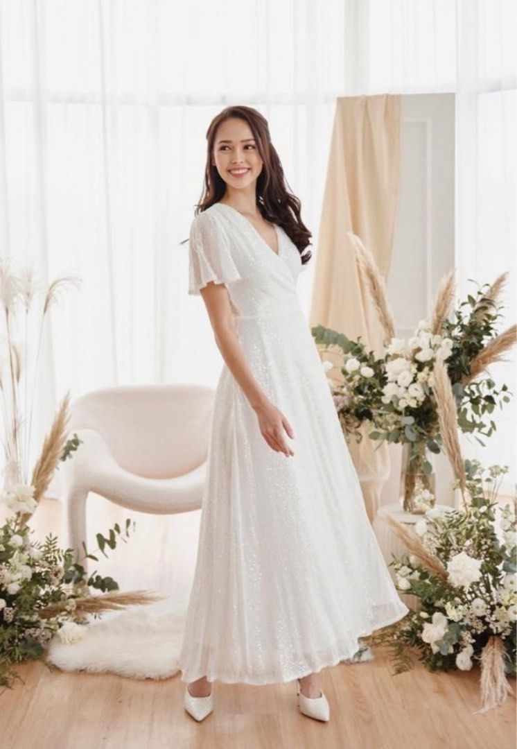 theory white sequin dress The Thread Theory Sequin White Wrap Dress, Women's Fashion, Dresses & Sets,  Dresses on Carousell