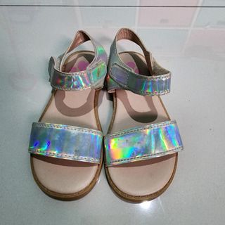 #thriftanak sandal H&M glossy