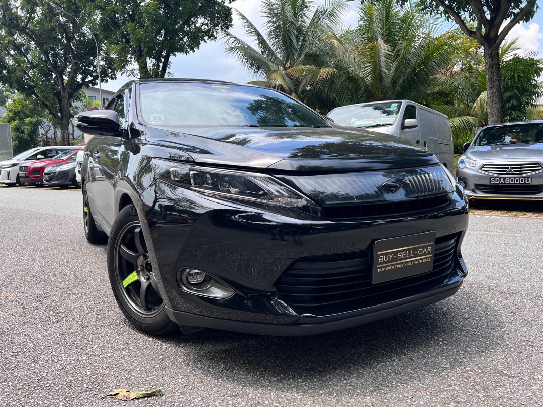 Toyota Harrier premium 2.0 panaroof Toyota harrier premium Auto, Cars