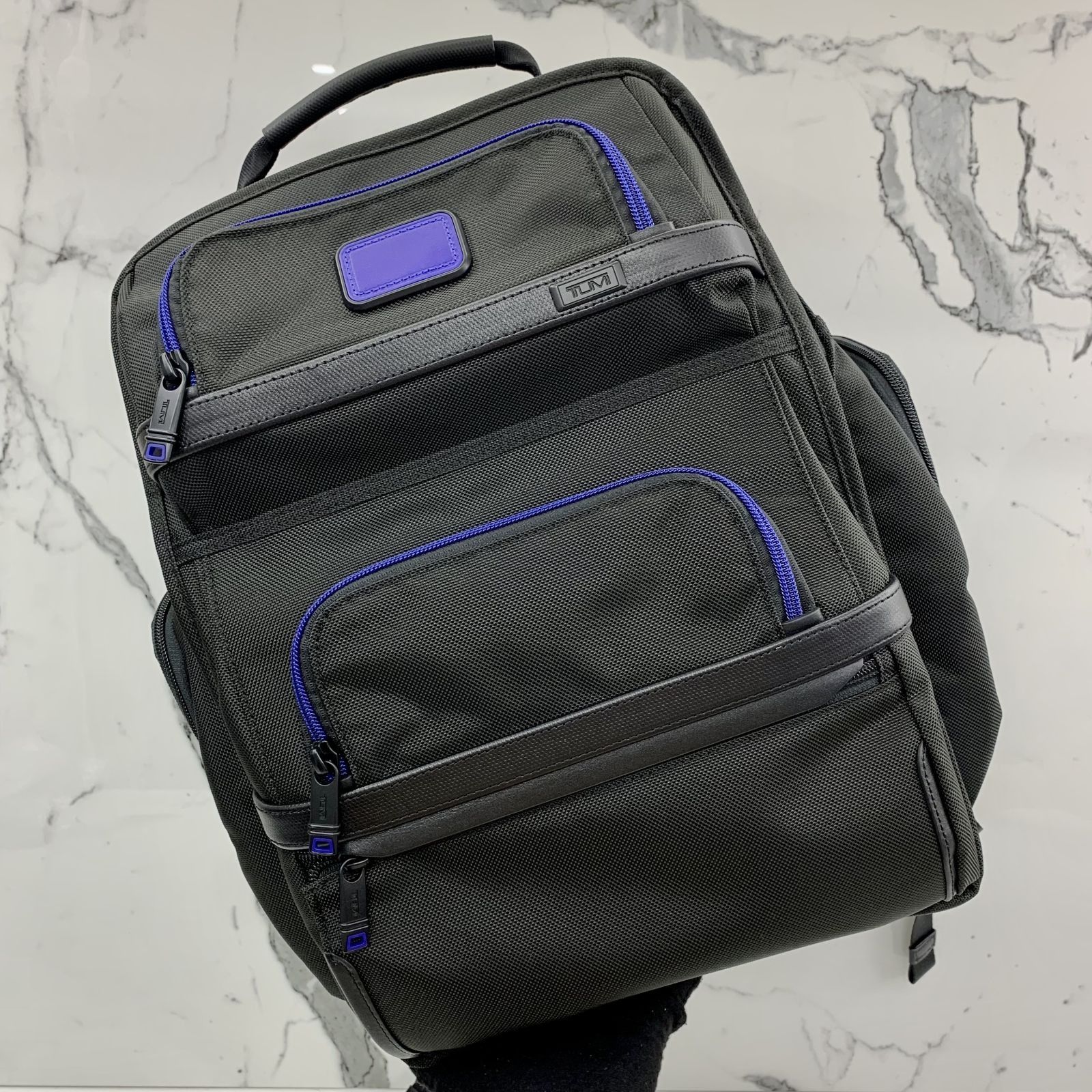 TUMI for ANA ALPHA2 Tumi Alpha 2 Pocket Messenger Bag Grey Orange