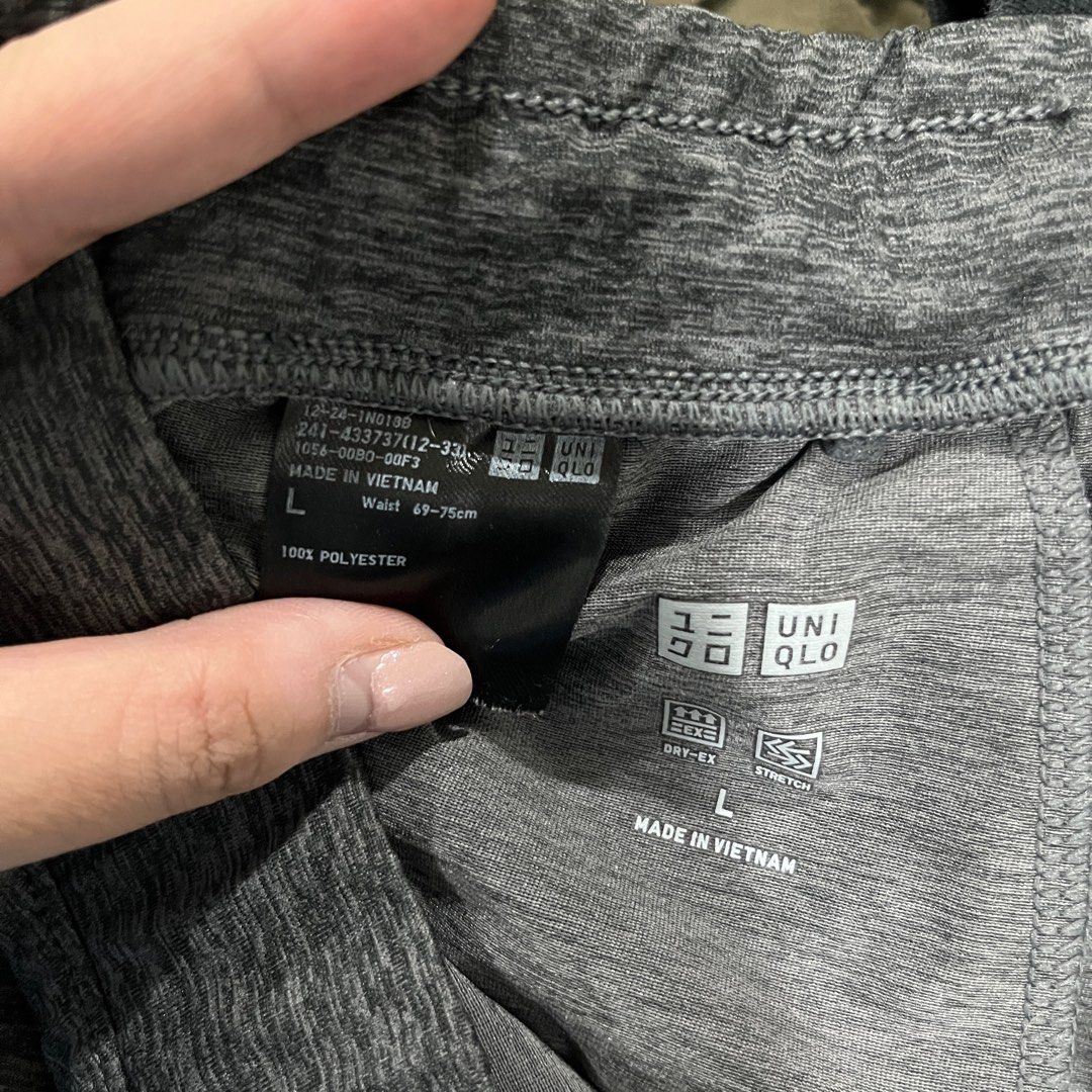 Uniqlo Active Leggings Gray (Category: Other Bottoms) located in Manila. Submitted by lesssa (Listing ID 1263666072, Image 2). Description: Size large but fits medium. Some of the stitches are not stitched well.