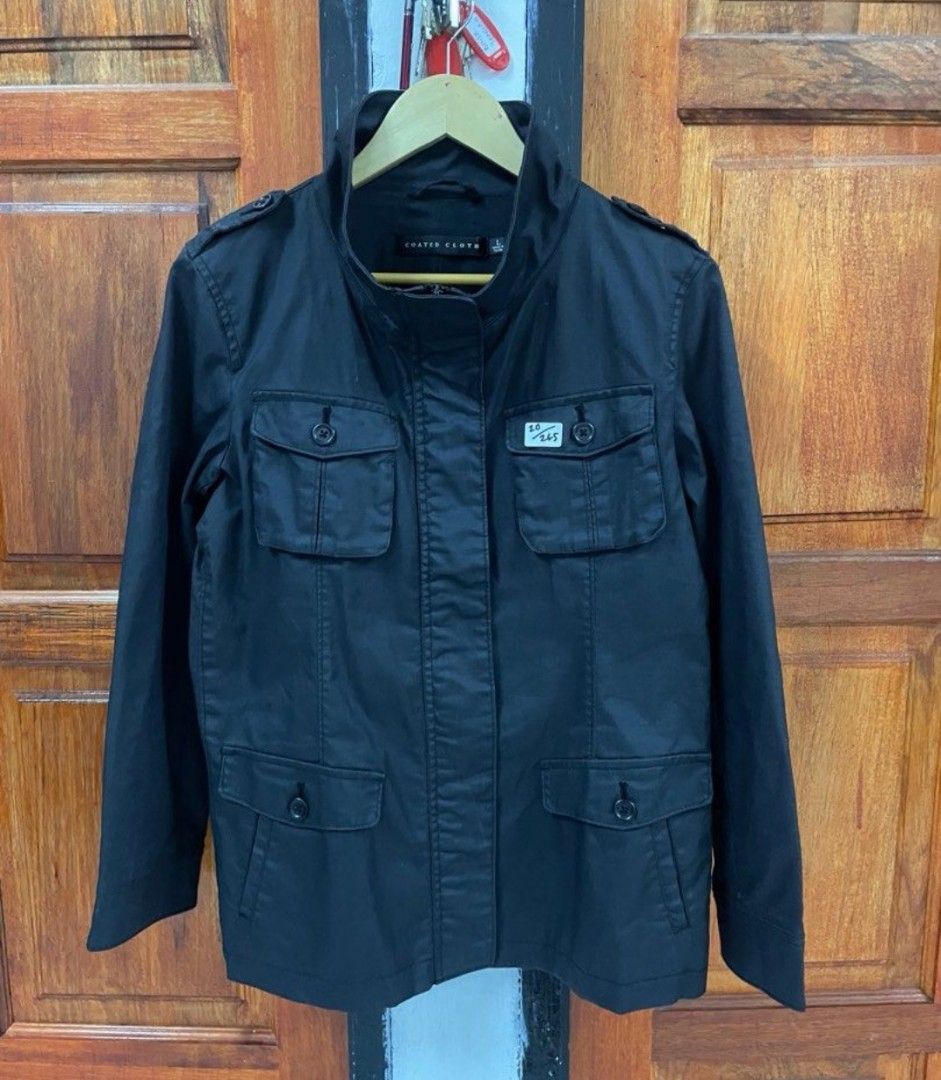 Uniqlo coated sale cloth jacket