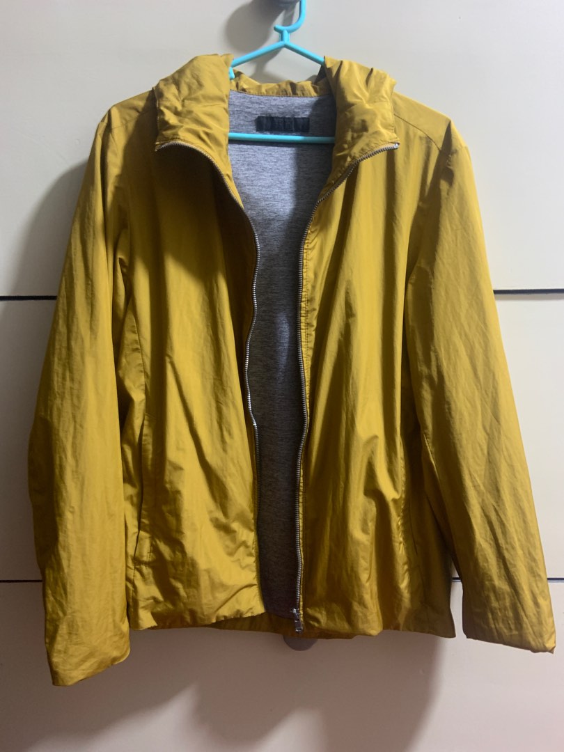 Uniqlo Parka, Women's Fashion, Coats, Jackets and Outerwear on Carousell