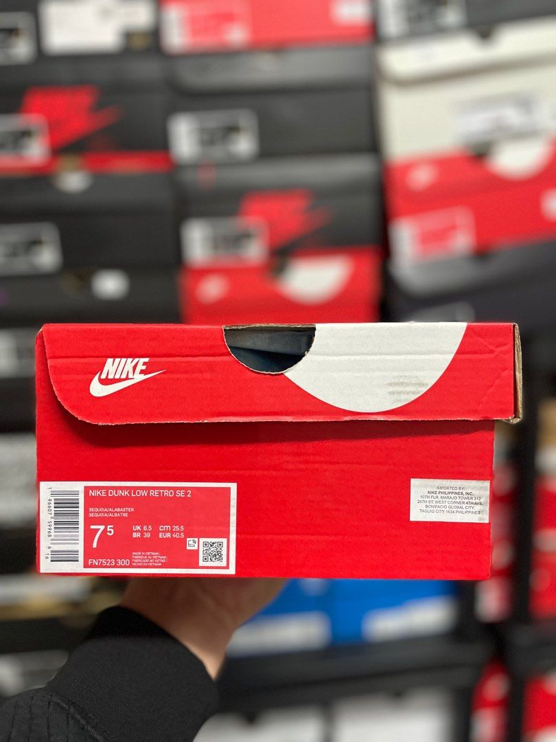 N I K E D U N K Rainbow Trout US7.5 (Category: Sneakers) located in Paranaque City. Submitted by BOSS_G (Listing ID 1263653112, Image 3). Description: Legit Nike Dunk low SE Sequoia Safety Orange Desert “Rainbow Trout” Brand new US 7.5 Please text before calling 09178210548.