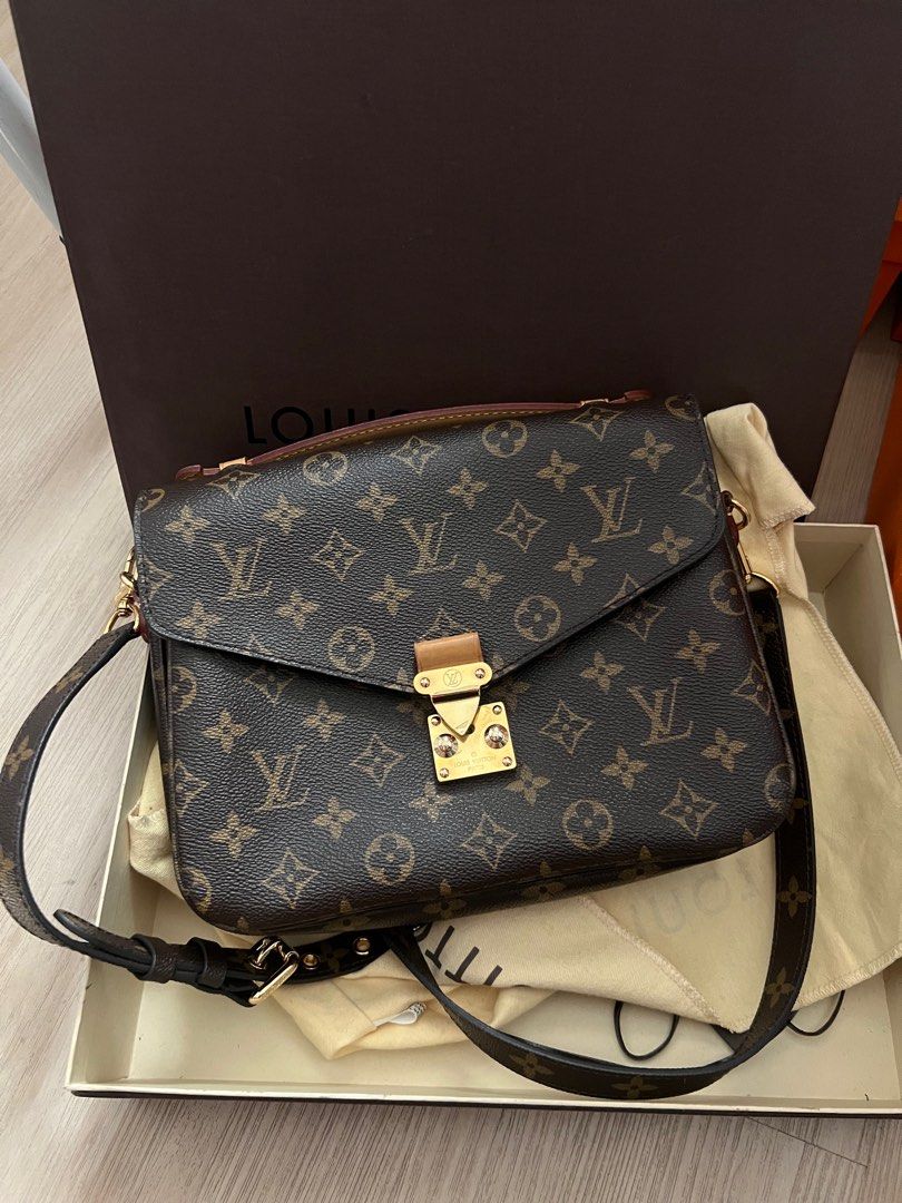 Used lv pochette deals