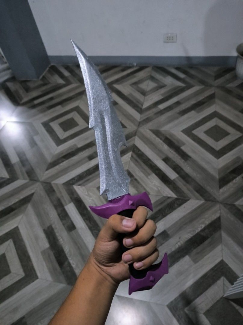 VALORANT REAVER KNIFE, Hobbies & Toys, Toys & Games on Carousell