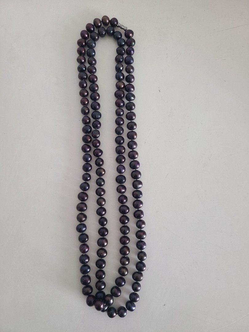 Vintage long real black pearl necklace