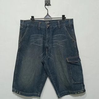 Vintage Stussy cargo
Shorts