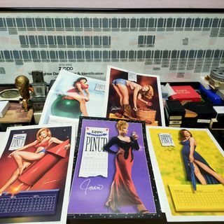 Vintage Zippo Callender pin up 1996