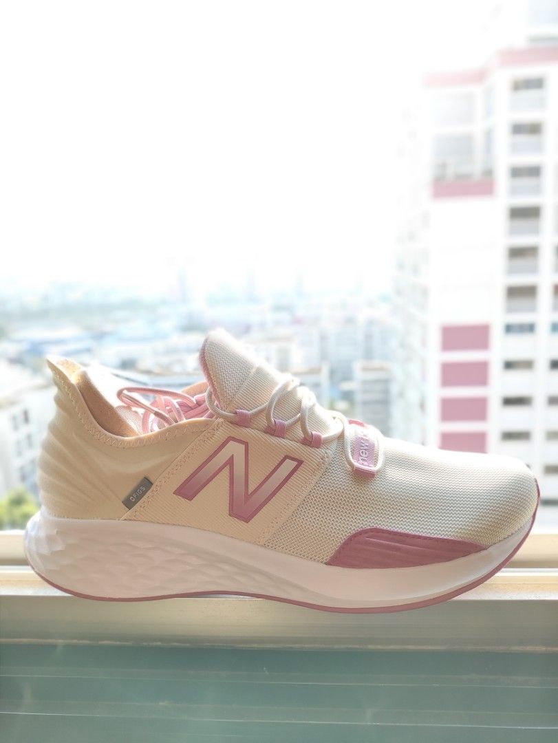 new balance fresh foam roav rose gold