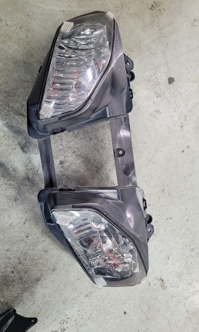Yamaha R6 headlight, Motorcycles, Motorcycle Accessories on Carousell