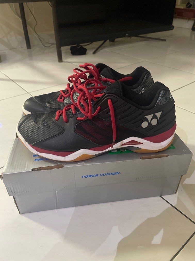 Yonex Comfort Z First Gen Sports Equipment Sports Games