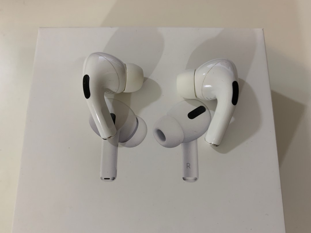 1st Gen Apple AirPods Pro Buds ONLY Audio Earphones on Carousell
