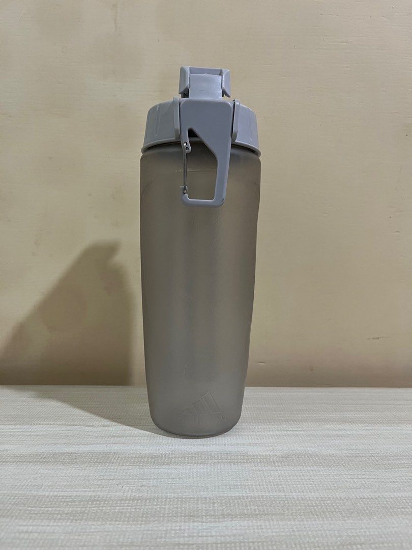 Adidas TRI Bottle 750 ml Non leak Easy Handle top and BPA free