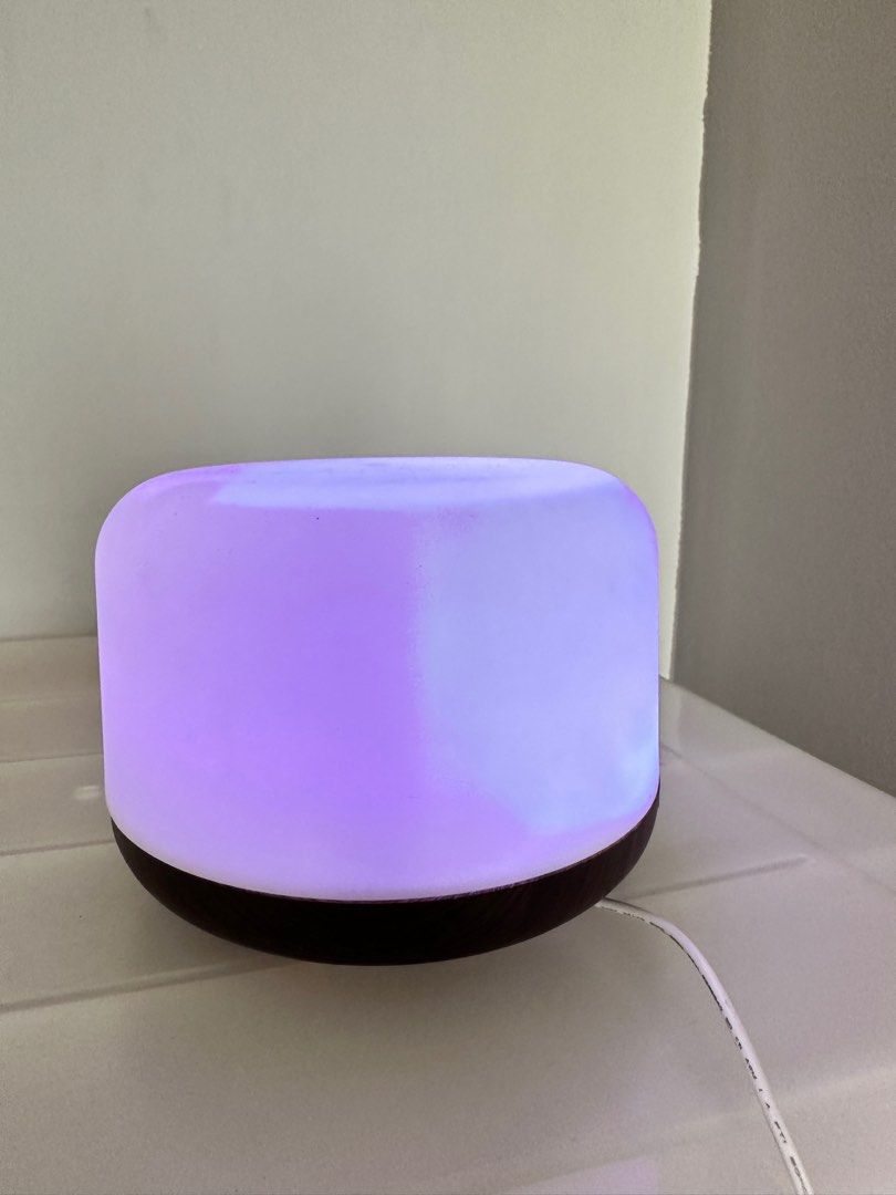 Air diffuser (Category: Home Fragrance) located in Kuala Lumpur. Submitted by nikii5548 (Listing ID 1268538246, Image 2). Description: .