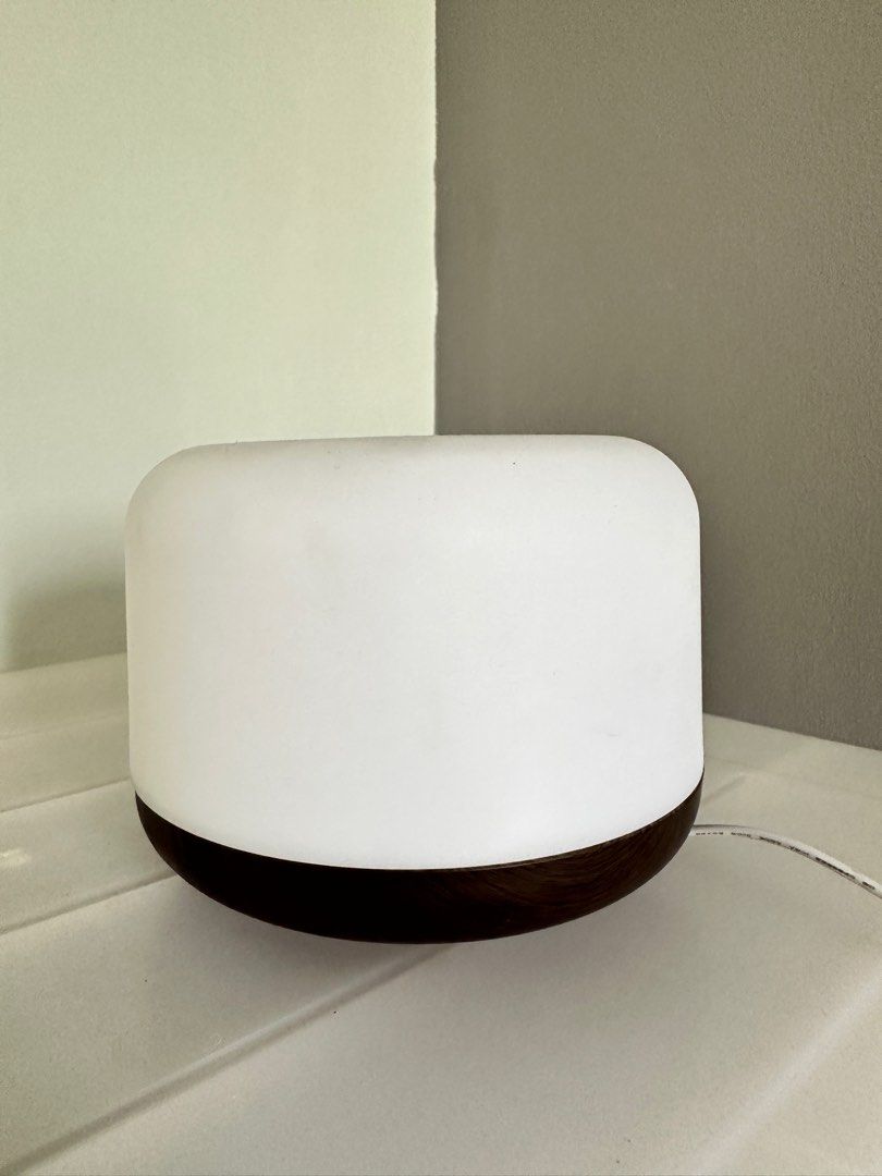 Air diffuser (Category: Home Fragrance) located in Kuala Lumpur. Submitted by nikii5548 (Listing ID 1268538246, Image 1). Description: .