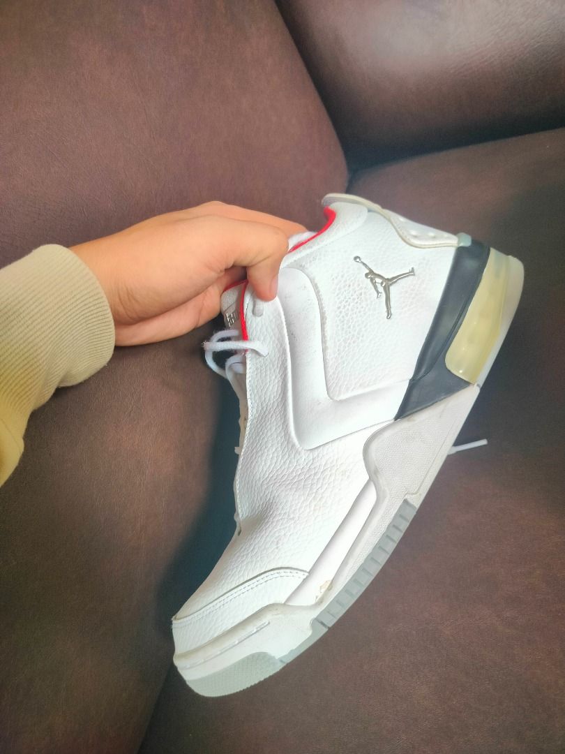 jordan big fund white and red