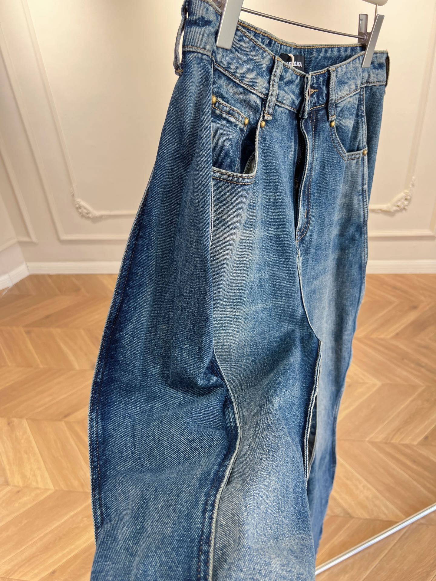 Authentic balenciaga Twisted Wave Jeans