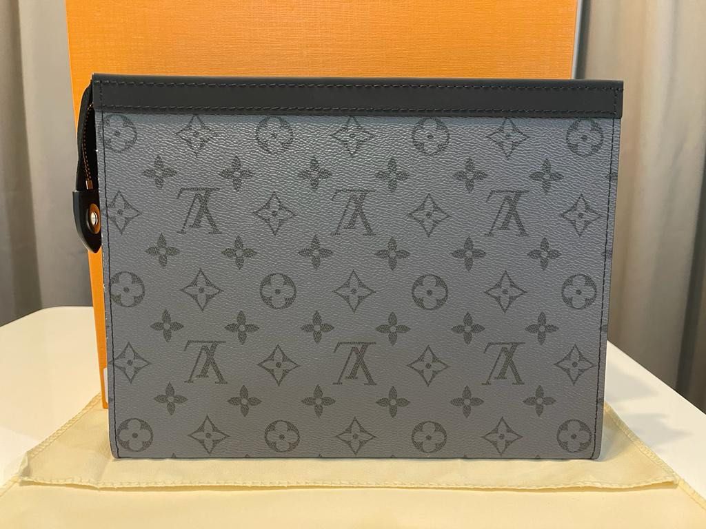 Louis vuitton clutch sale 2025