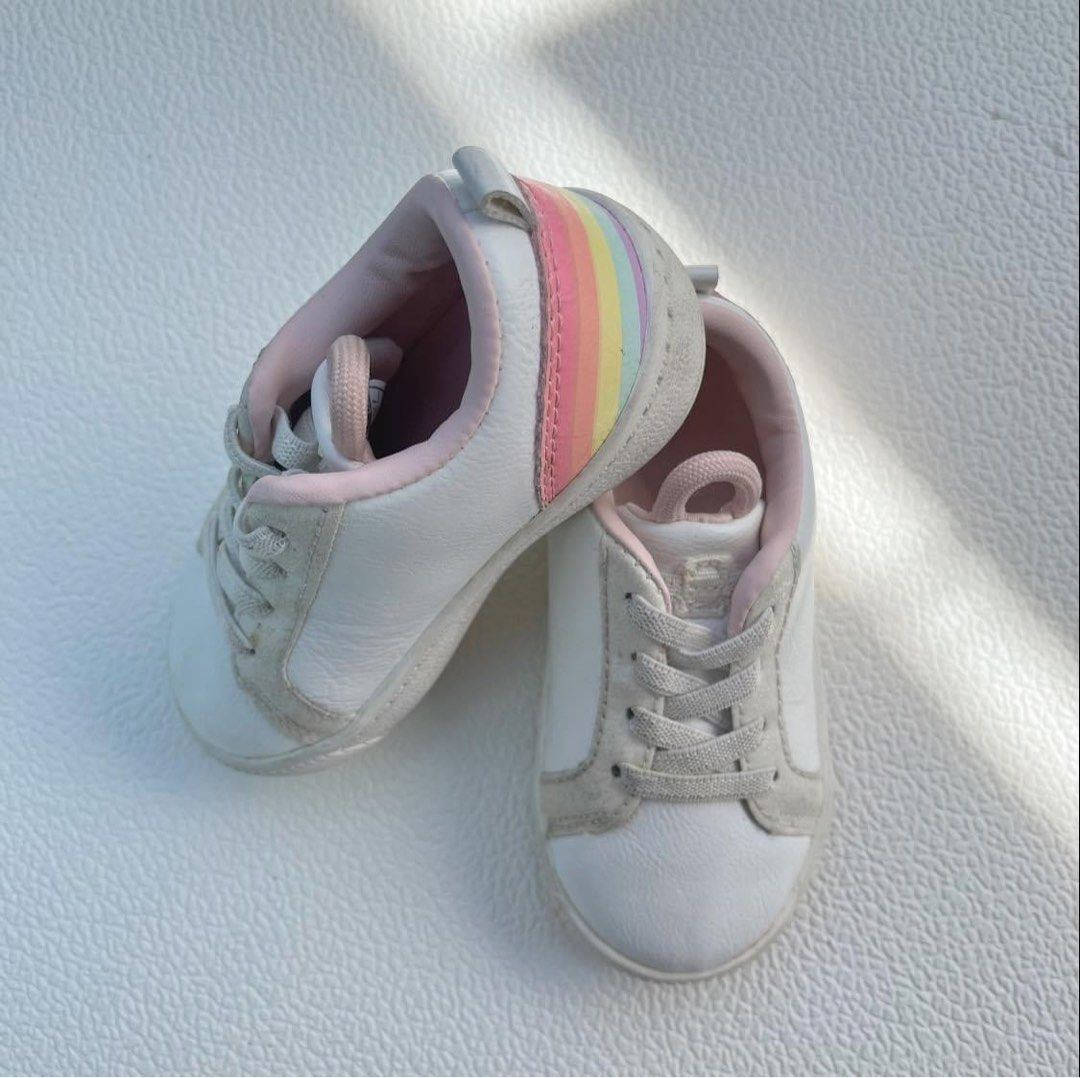 Infant size 5 new arrivals white shoes