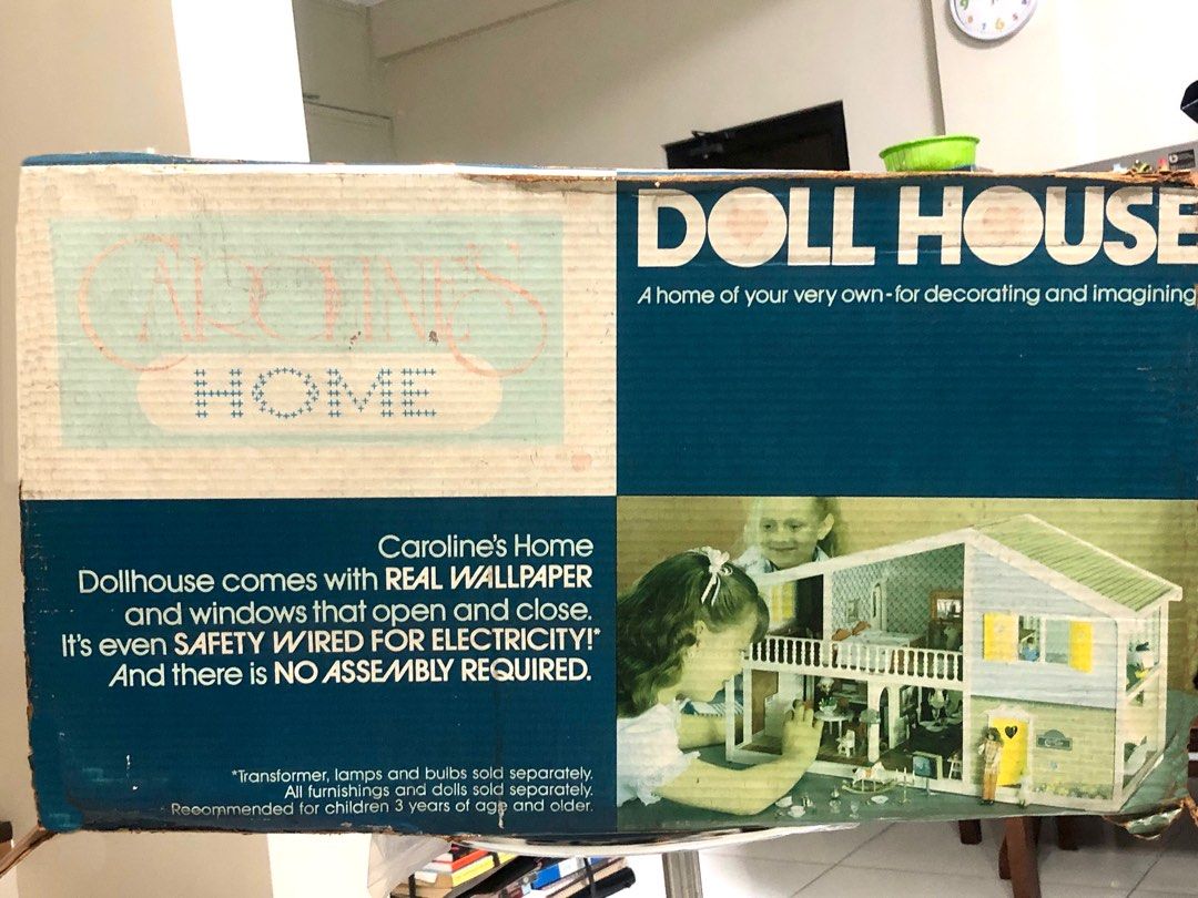 Big size Carolines Doll house bought it in the US., Hobbies & Toys