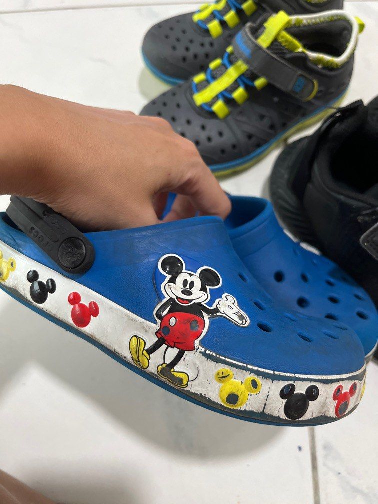 Stride hot sale rite crocs