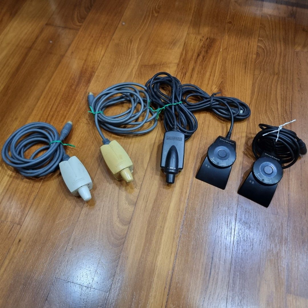 Cambridge SoundWorks/Creative miniDIN volume control, Audio, Soundbars