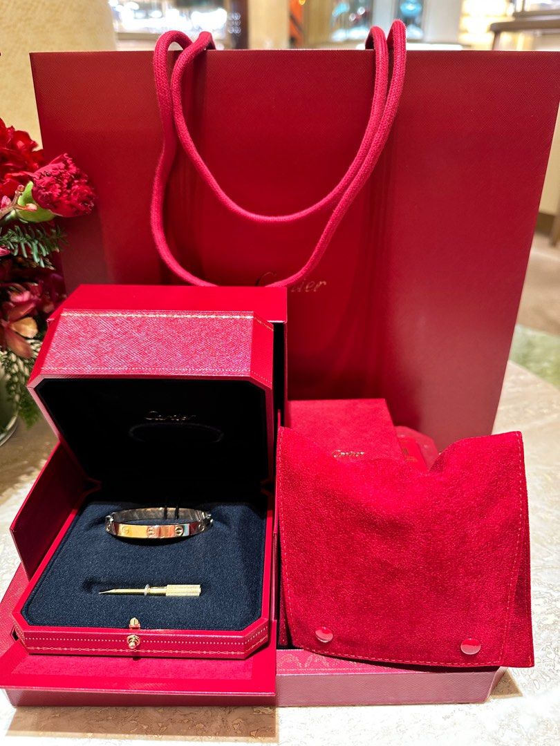 Red cartier bracelet best sale