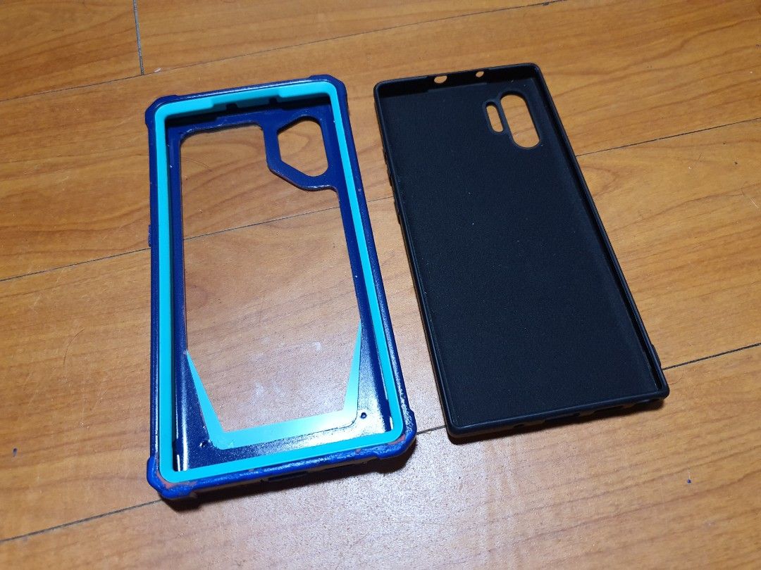 Cellphone case (Category: Cases & Sleeves) located in Caloocan City. Submitted by mack.bay (Listing ID 1268673634, Image 3). Description: 2 Pcs. Case for Samsung Galaxy NOTE 10 + 1 Rugged Case like Supcase/UB 1 rubberrized Matte Texture/Black Never Used. Only P250. for 2 pcs. Pls. Check photos. If Interested pls..Text me fisrt to 09194011117 or just leave a message in Carousell chat. You can book a rider/ courrier for you to deliver in your home.