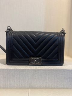 Chanel Boy medium
